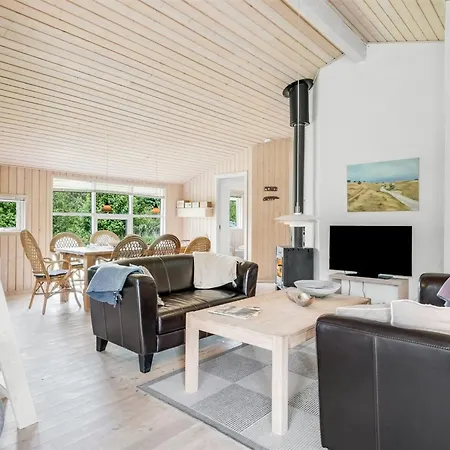 Holiday home Bruna - 300m From The Sea By Interhome